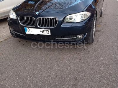 Azul Usado 2011 BMW 530 Comfort Edition Berlina | 14.999 € (Precio justo)