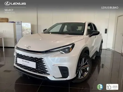 Usado Lexus LBX 136 CV (100 kW) 2025 Blanco SUV
