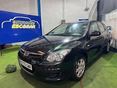 Usado Hyundai i30 Style 126 CV (92 kW) 2009 Negro Berlina