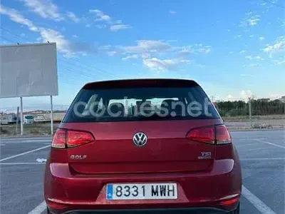 Usado VW Golf VII Edition 105 CV (77 kW) 2013 Rojo Berlina