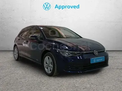 Usado VW Golf VIII Life 115 CV (84 kW) 2023 Azul Berlina