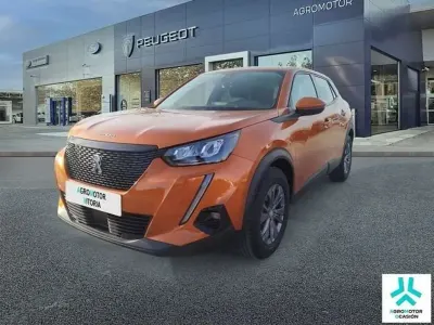 Usado Peugeot 2008 Active 101 CV (74 kW) 2020 Naranja SUV