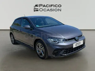 Usado VW Polo R-line 95 CV (69 kW) 2022 Gris / plata Utilitario