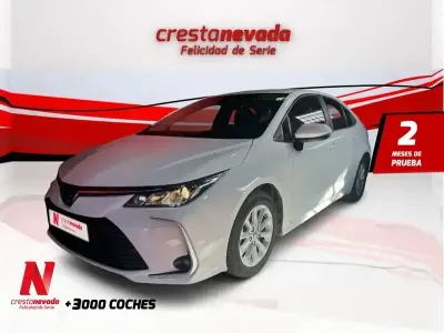 Käytetty Toyota Corolla Advance 125 HP (91 kW) 2023 Valkoinen Sedan