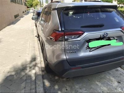 Gris / plata Usado 2023 Toyota RAV4 Hybrid Advance SUV | 28.600 € (Buen precio)