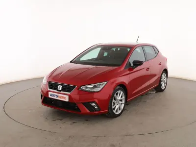 Usado Seat Ibiza FR 110 CV (80 kW) 2021 Rojo Utilitario