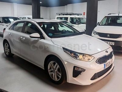 Usado Kia Ceed 100 CV (73 kW) 2021 Blanco Utilitario