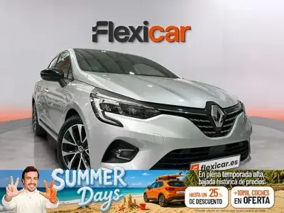 Usado Renault Clio Techno 90 CV (66 kW) 2023 Gris Utilitario