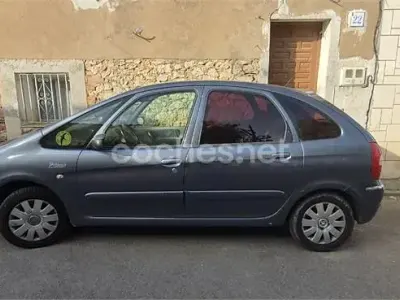 Usado Citroën Xsara Picasso Exclusive 110 CV (80 kW) 2010 Gris / plata Monovolumen