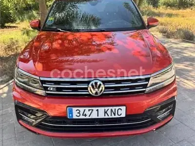 Usado VW Tiguan Allspace Sportline 240 CV (176 kW) 2018 Rojo SUV