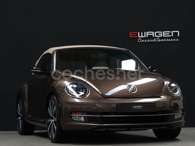 Usado VW Beetle Cabriolet Sportline 220 CV (161 kW) 2015 Marrón Descapotable