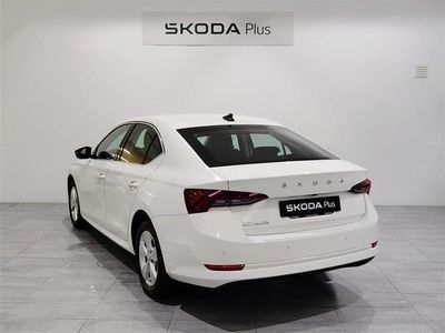 Blanco Usado 2021 Skoda Octavia Ambition | 19.990 € (Un poco caro)