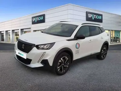 Usado Peugeot 2008 Allure 101 CV (74 kW) 2023 Blanco SUV
