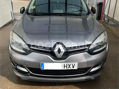 Gris / plata Usado 2014 Renault Mégane III Bose Edition Berlina | 6500 € (Precio justo)