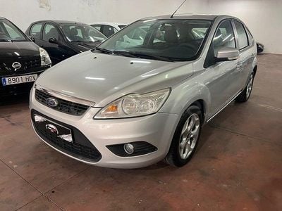 Usado Ford Focus Titanium 115 CV (84 kW) 2008 Gris / plata Berlina
