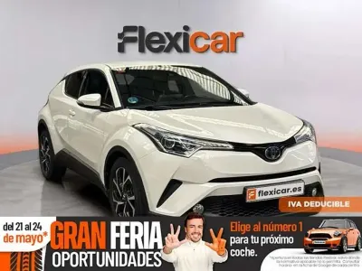 Usado Toyota C-HR Advance 122 CV (89 kW) 2019 Blanco SUV