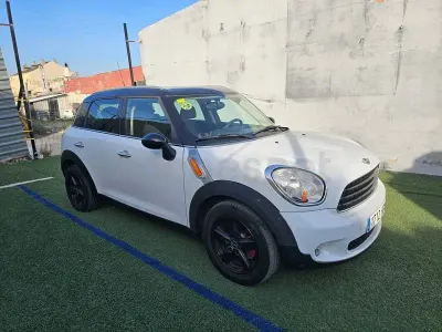 Usado Mini One D Countryman 90 CV (66 kW) 2011 Blanco SUV
