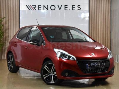 Usado Peugeot 208 GT-line 110 CV (80 kW) 2019 Rojo Utilitario