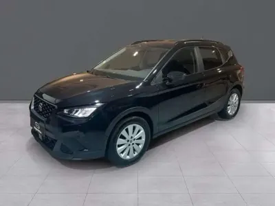 Usado Seat Arona Style 116 CV (85 kW) 2021 Negro SUV