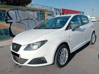 Usado Seat Ibiza Reference 90 CV (66 kW) 2009 Blanco Berlina