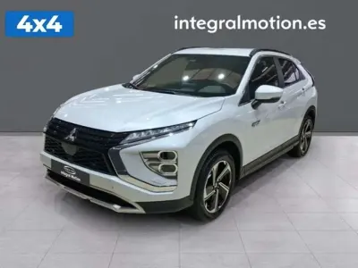 Usado Mitsubishi Eclipse Cross 188 CV (138 kW) 2025 Blanco SUV
