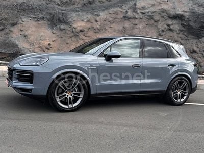 Gris / plata Usado 2024 Porsche Cayenne SUV | 91.995 €