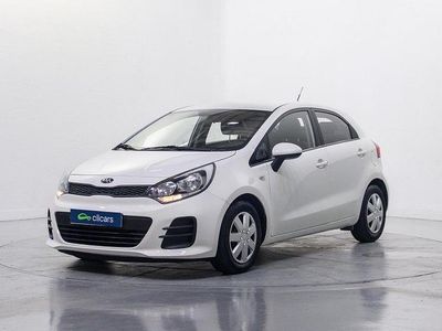 Usado Kia Rio 84 CV (61 kW) 2015