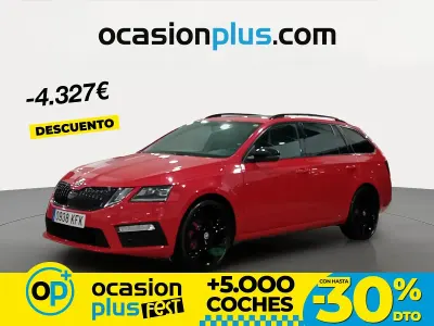 Usado Skoda Octavia RS 245 CV (180 kW) 2017 Rojo Familiar