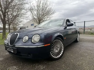 Usado Jaguar S-Type Executive 207 CV (152 kW) 2006 Azul Berlina