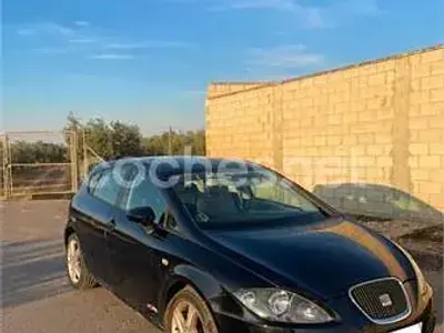 Usado Seat Leon Copa 90 CV (66 kW) 2012 Negro Berlina