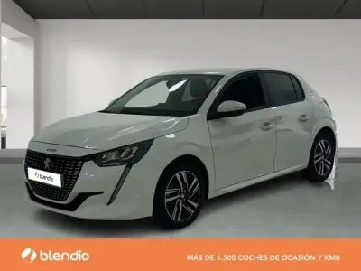 Usado Peugeot 208 Allure 100 CV (73 kW) 2021 Utilitario