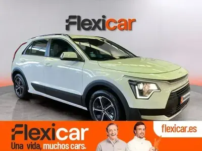 Usado Kia Niro 141 CV (103 kW) 2023 Blanco SUV