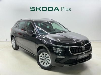 Usado Skoda Kamiq Selection 115 CV (84 kW) 2025 Negro SUV