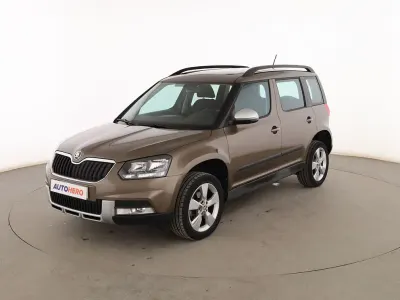 Usado Skoda Yeti Ambition 140 CV (102 kW) 2014 Marrón SUV