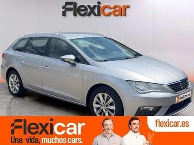 Usado Seat Leon ST Style 131 CV (96 kW) 2020 Gris Familiar