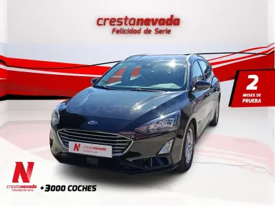 Usado Ford Focus Trend 120 CV (88 kW) 2020 Negro Familiar