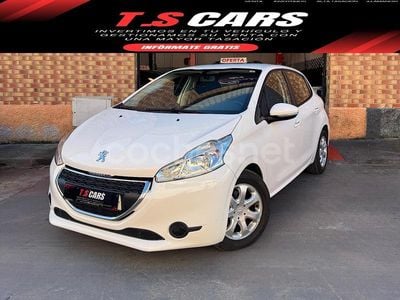 Blanco Usado 2012 Peugeot 208 Active Utilitario | 5990 € (Precio justo)