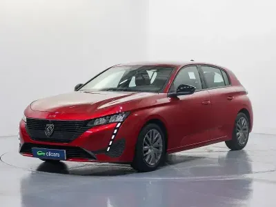 Usado Peugeot 308 Active 110 CV (80 kW) 2022 Rojo Berlina