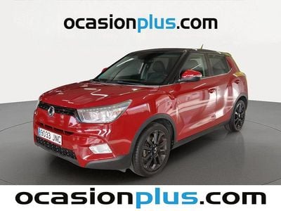 Usado Ssangyong (KGM) Tivoli Limited 115 CV (84 kW) 2016 Rojo SUV