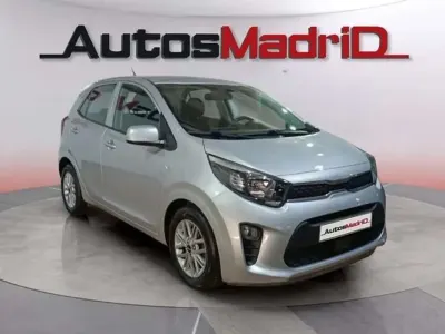 Usado Kia Picanto 67 CV (49 kW) 2022 Gris Utilitario