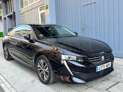 Usado Peugeot 508 Allure 130 CV (95 kW) 2022 Negro Berlina