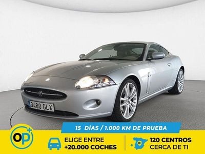 Usado Jaguar XKR 400 CV (294 kW) 2009 Gris plata Coupe