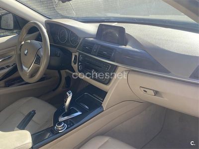 Usado BMW 318 143 CV (105 kW) 2013 Azul Berlina