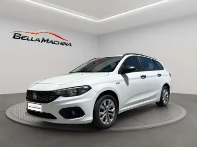 Usado Fiat Tipo Lounge 120 CV (88 kW) 2018 Blanco Familiar