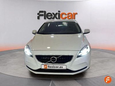 Usado Volvo V40 Momentum 120 HP (88 kW) 2019 Branco