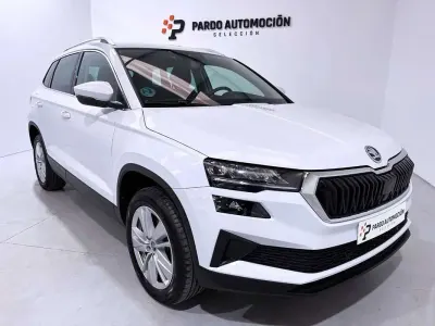 Occasion Skoda Karoq Selection 116 PK (85 kW) 2025 Wit SUV