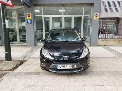 Negro Usado 2013 Ford Fiesta Titanium Utilitario | 8950 € (Precio justo)