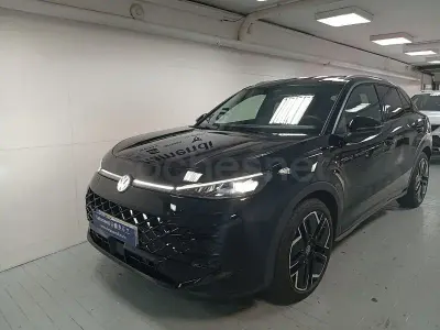 Usado VW T-Roc R-line 150 CV (110 kW) 2026 Negro SUV
