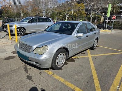 Usado Mercedes C200 Elegance 163 CV (119 kW) 2003 Gris / plata Familiar
