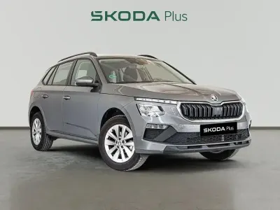 Usado Skoda Kamiq Essence 95 CV (69 kW) 2024 Gris SUV